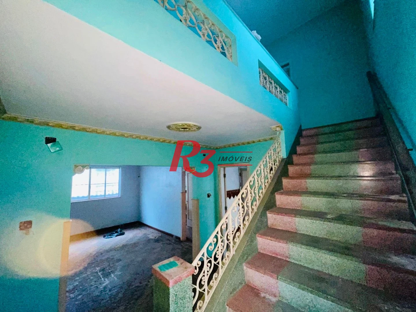 Sobrado para alugar, 270 m² por R$ 11.100,00/mês - Gonzaga - Santos/SP