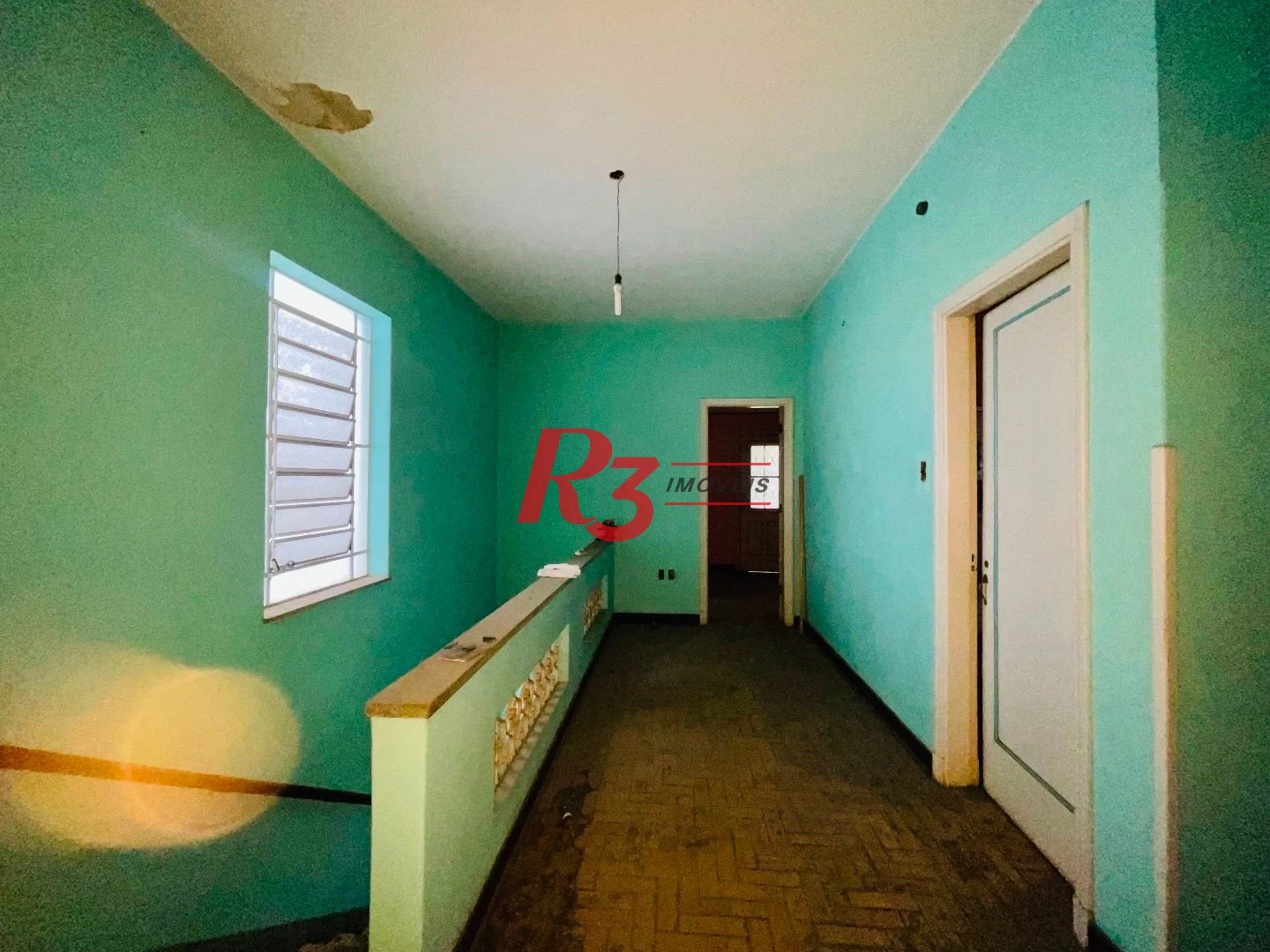Sobrado para alugar, 270 m² por R$ 11.100,00/mês - Gonzaga - Santos/SP
