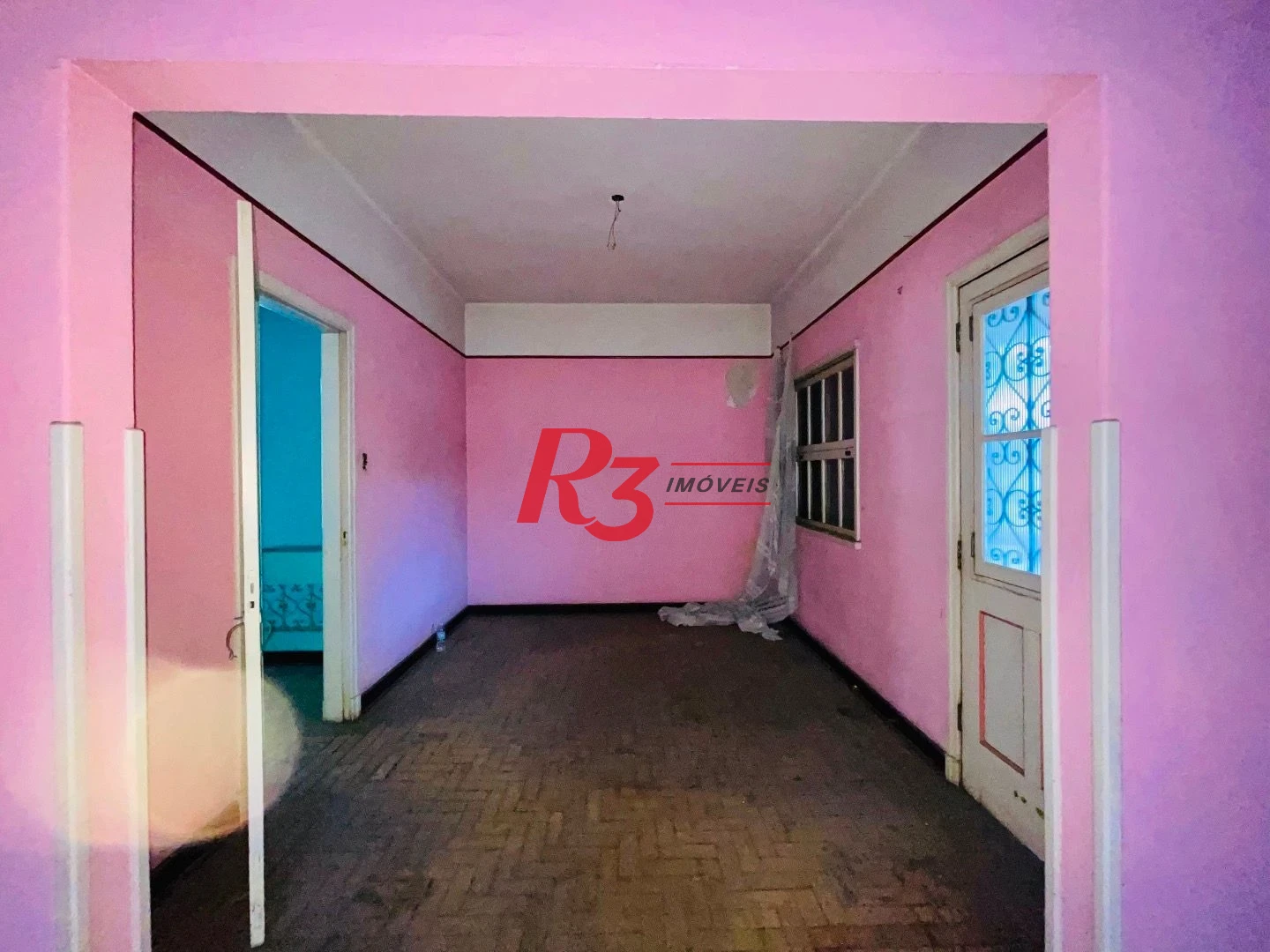 Sobrado para alugar, 270 m² por R$ 11.100,00/mês - Gonzaga - Santos/SP