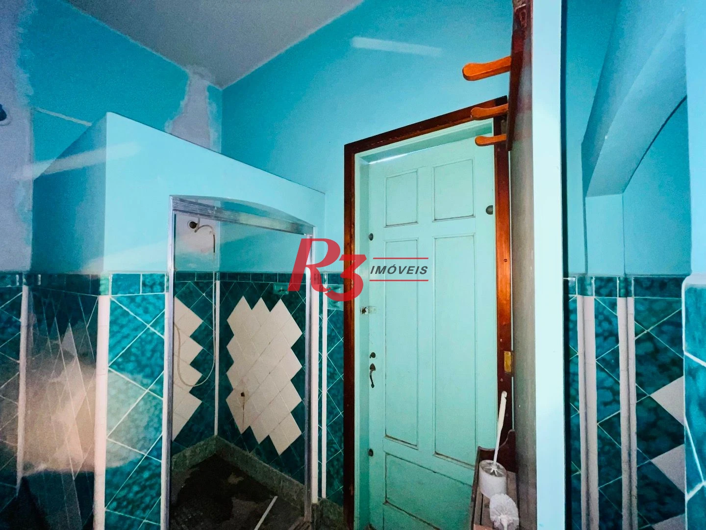 Sobrado para alugar, 270 m² por R$ 11.100,00/mês - Gonzaga - Santos/SP
