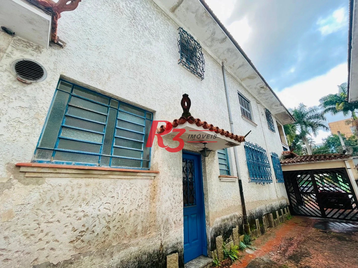 Sobrado para alugar, 270 m² por R$ 11.100,00/mês - Gonzaga - Santos/SP