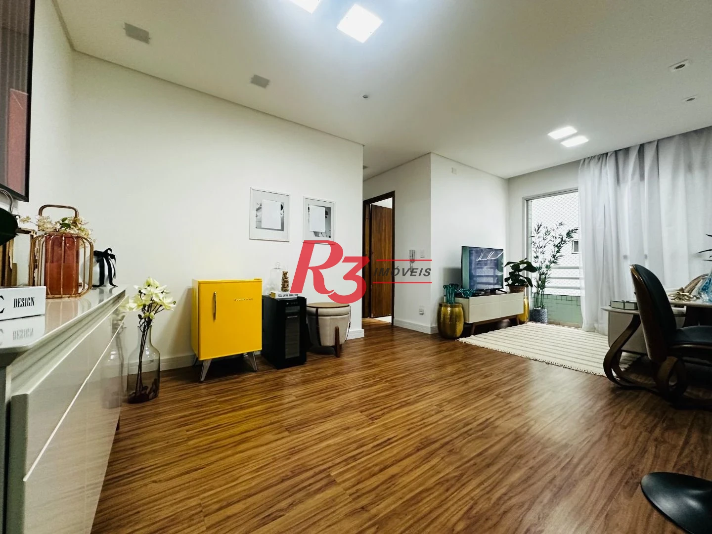 Apartamento com 2 dormitórios à venda, 67 m² por R$ 440.000,00 - Encruzilhada - Santos/SP