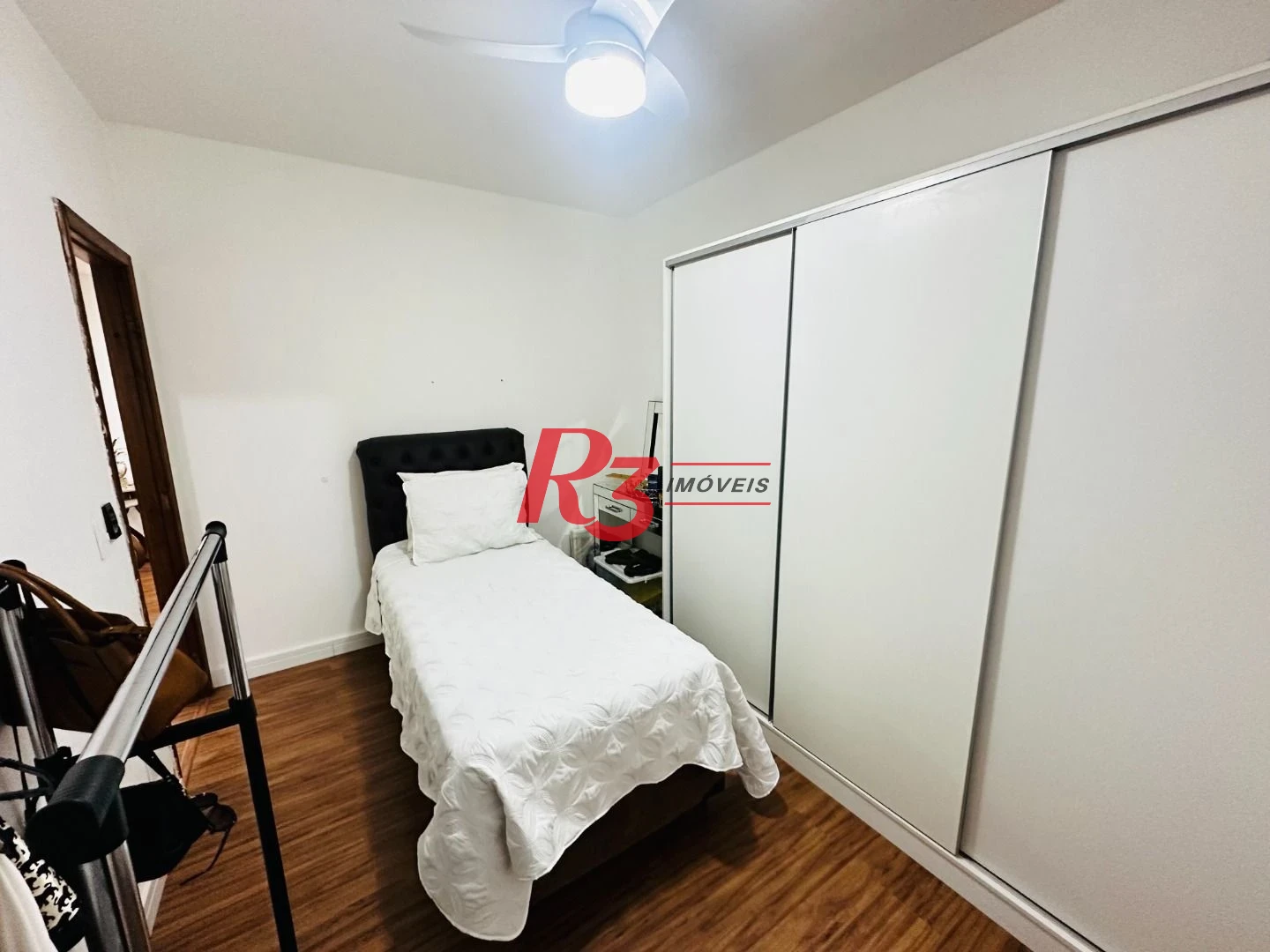 Apartamento com 2 dormitórios à venda, 67 m² por R$ 440.000,00 - Encruzilhada - Santos/SP
