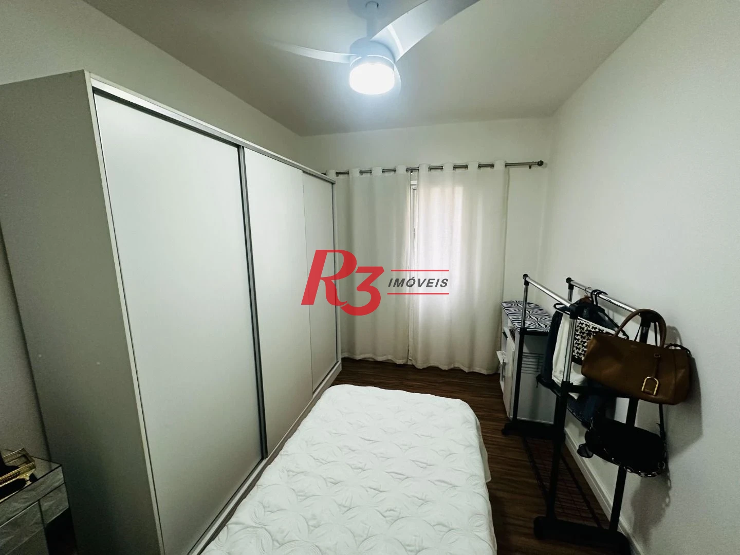 Apartamento com 2 dormitórios à venda, 67 m² por R$ 440.000,00 - Encruzilhada - Santos/SP