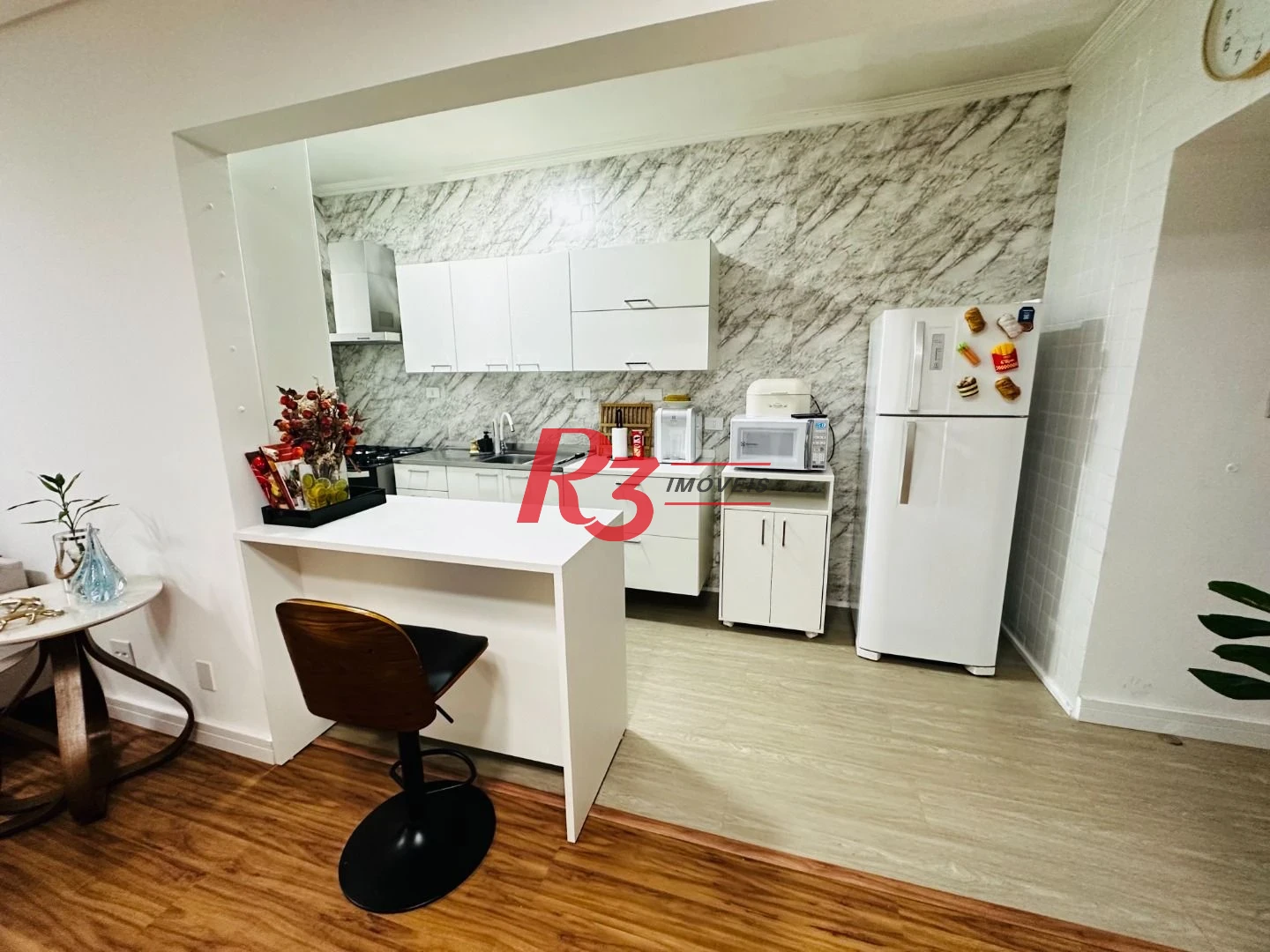 Apartamento com 2 dormitórios à venda, 67 m² por R$ 440.000,00 - Encruzilhada - Santos/SP