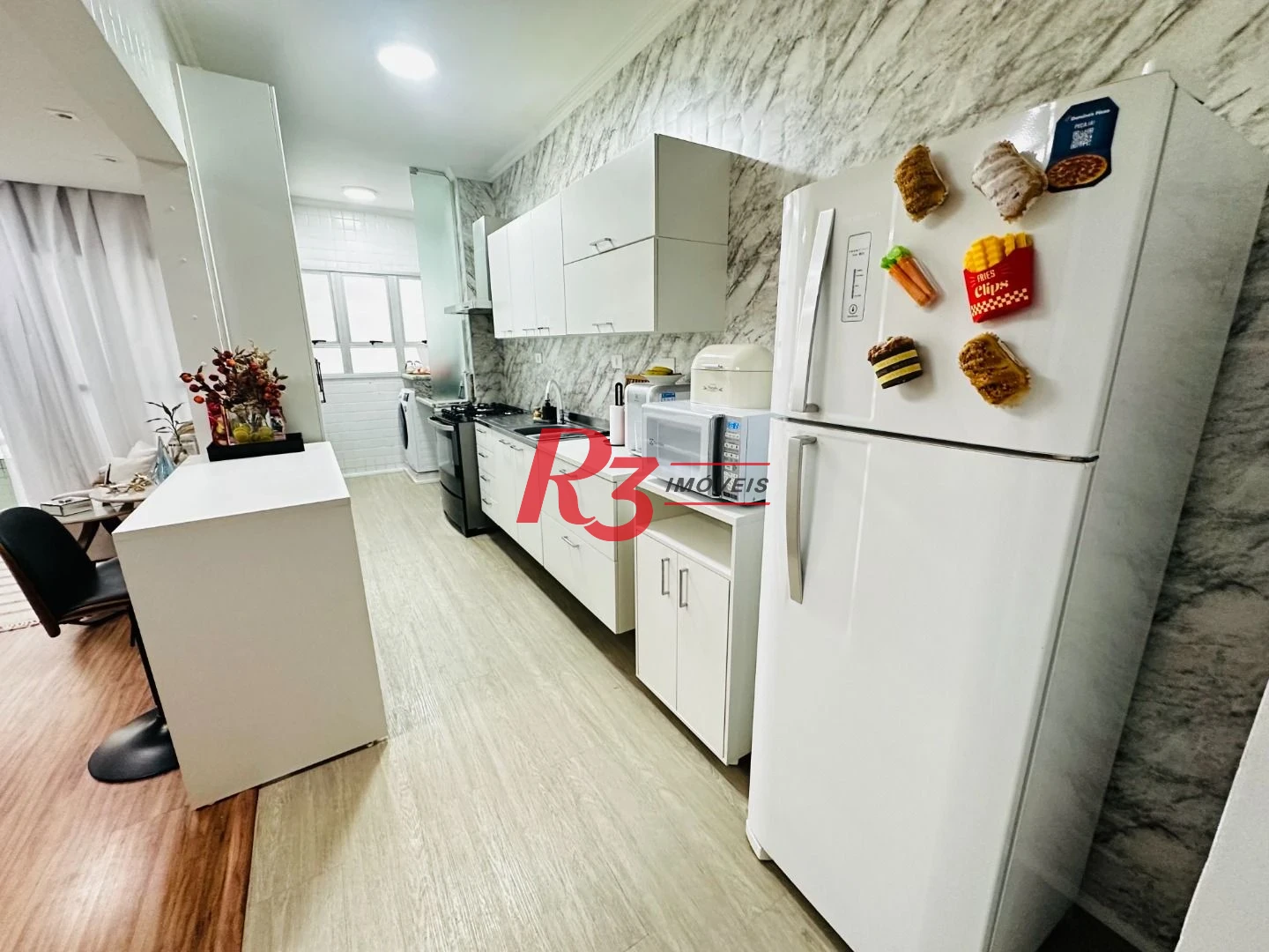 Apartamento com 2 dormitórios à venda, 67 m² por R$ 440.000,00 - Encruzilhada - Santos/SP