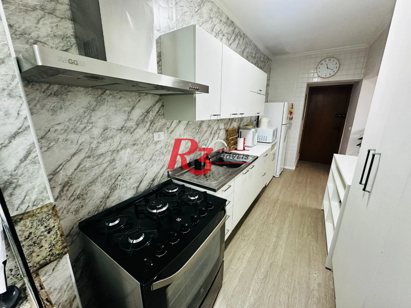 Apartamento com 2 dormitórios à venda, 67 m² por R$ 440.000,00 - Encruzilhada - Santos/SP