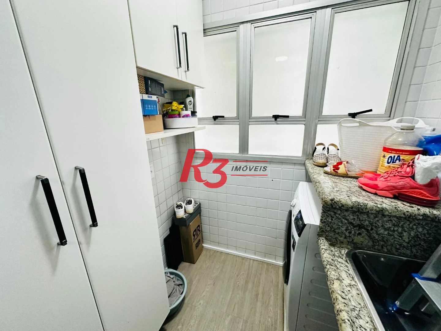 Apartamento com 2 dormitórios à venda, 67 m² por R$ 440.000,00 - Encruzilhada - Santos/SP