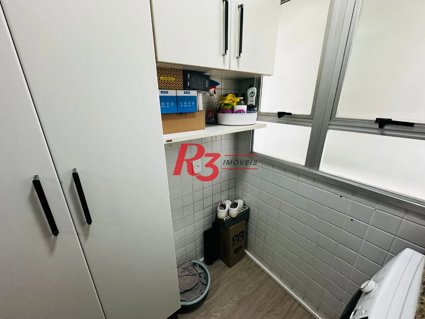 Apartamento com 2 dormitórios à venda, 67 m² por R$ 440.000,00 - Encruzilhada - Santos/SP