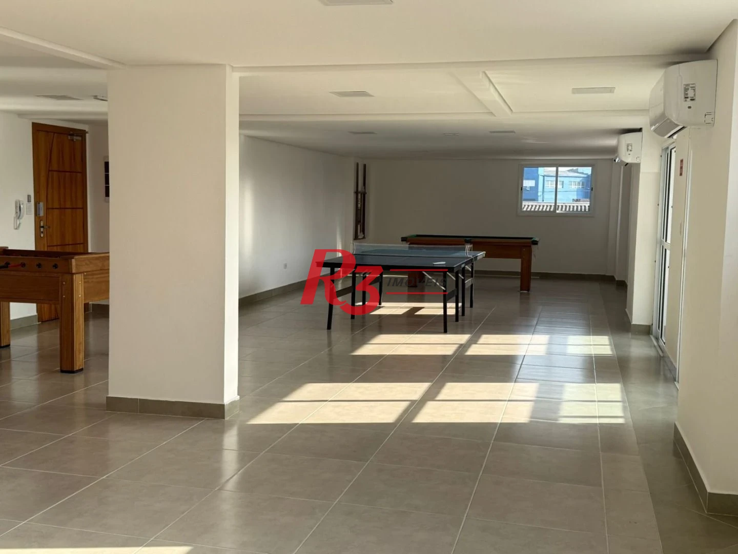 Apartamento com 2 dormitórios à venda, 72 m² por R$ 458.000,00 - Vila Guilhermina - Praia Grande/SP