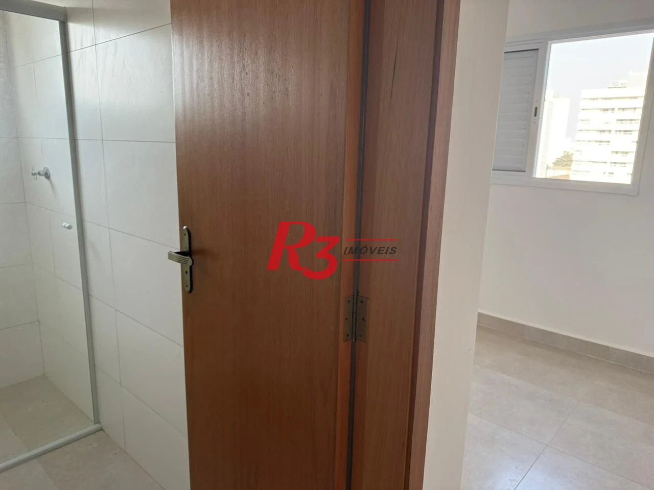 Apartamento com 2 dormitórios à venda, 72 m² por R$ 458.000,00 - Vila Guilhermina - Praia Grande/SP