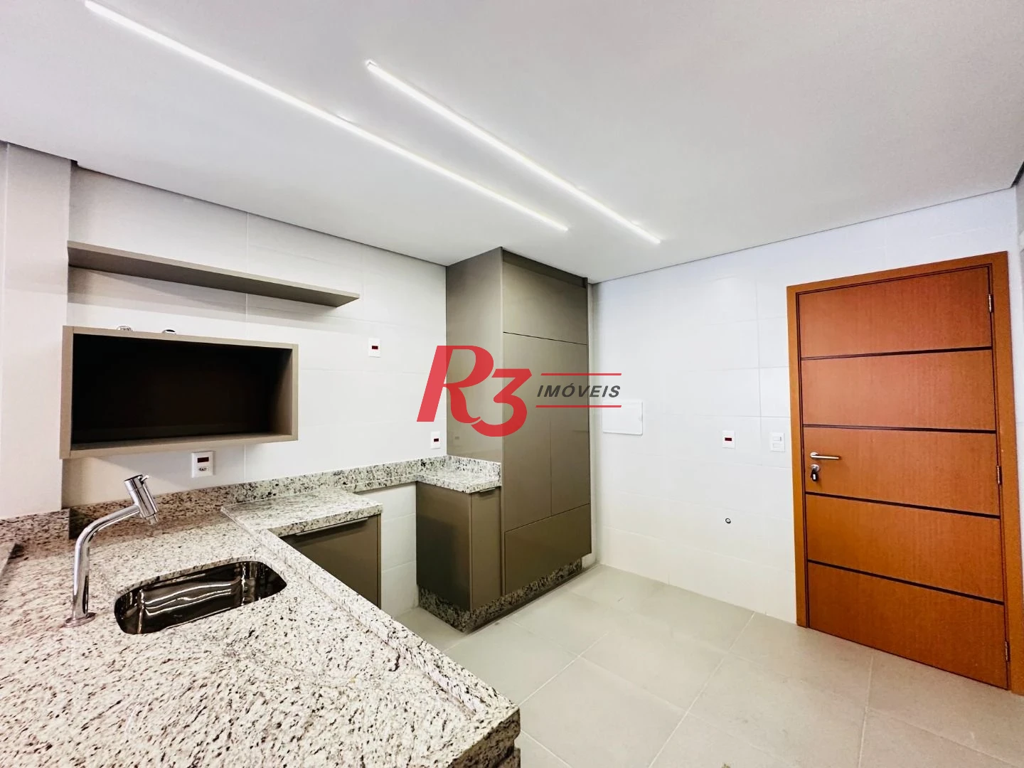 Apartamento Garden com 2 dormitórios à venda, 140 m² por R$ 1.500.000,00 - Vila Rica - Santos/SP