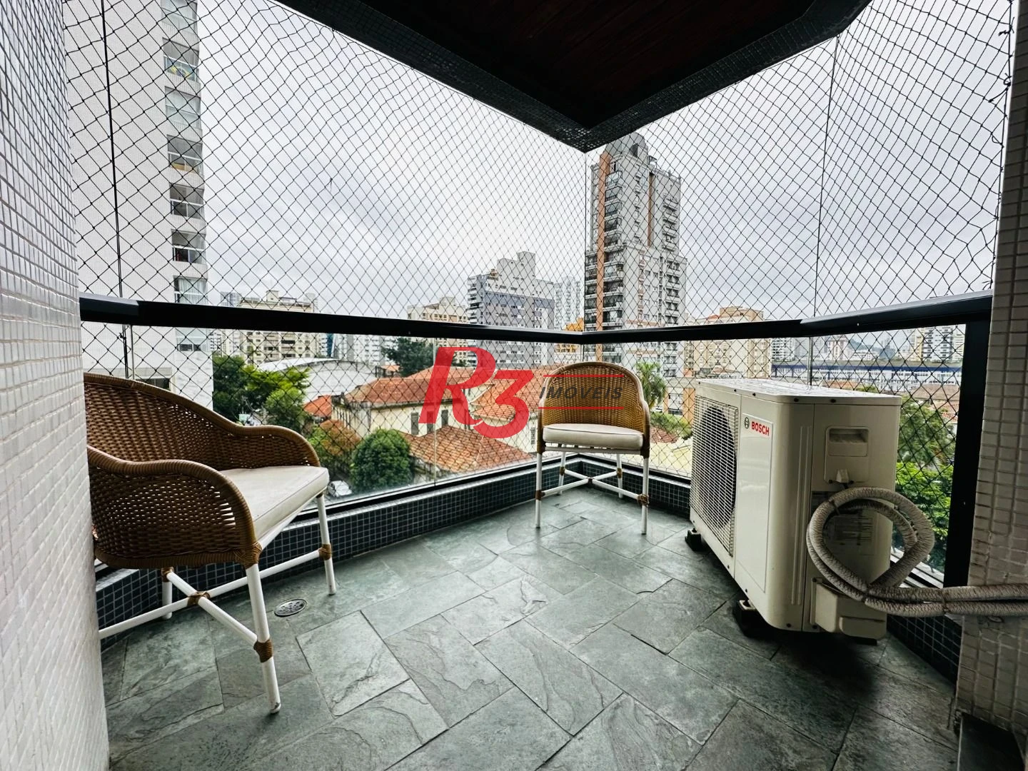 Apartamento com 4 dormitórios à venda, 196 m² por R$ 1.350.000,00 - Boqueirão - Santos/SP