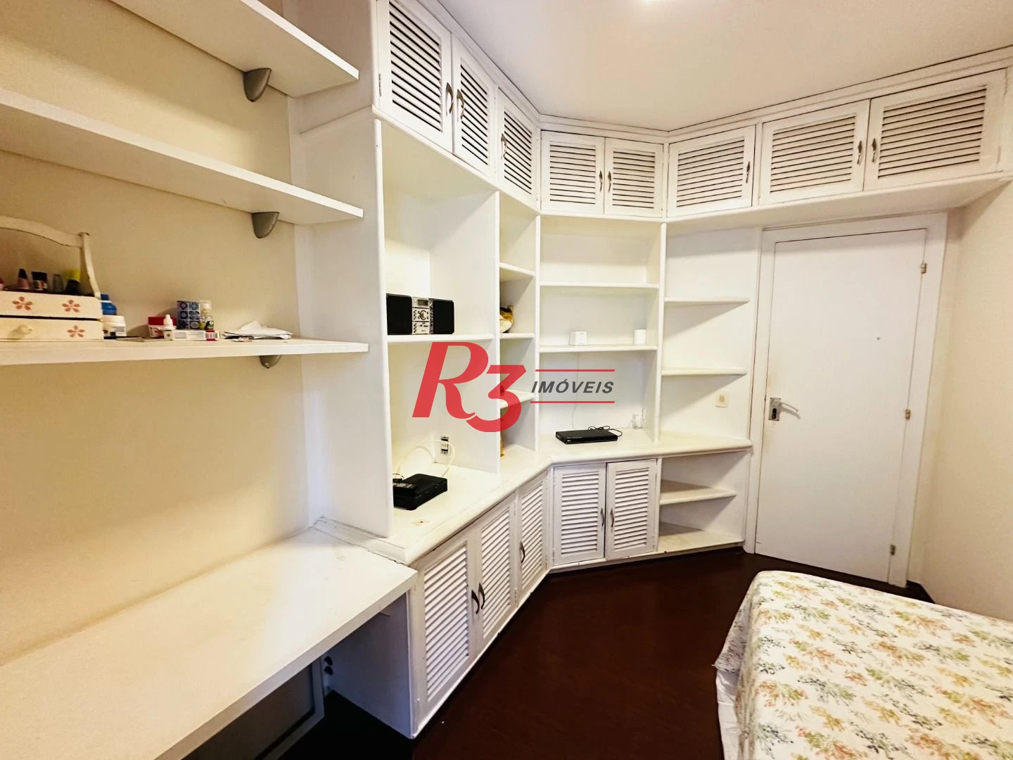 Apartamento com 4 dormitórios à venda, 196 m² por R$ 1.350.000,00 - Boqueirão - Santos/SP