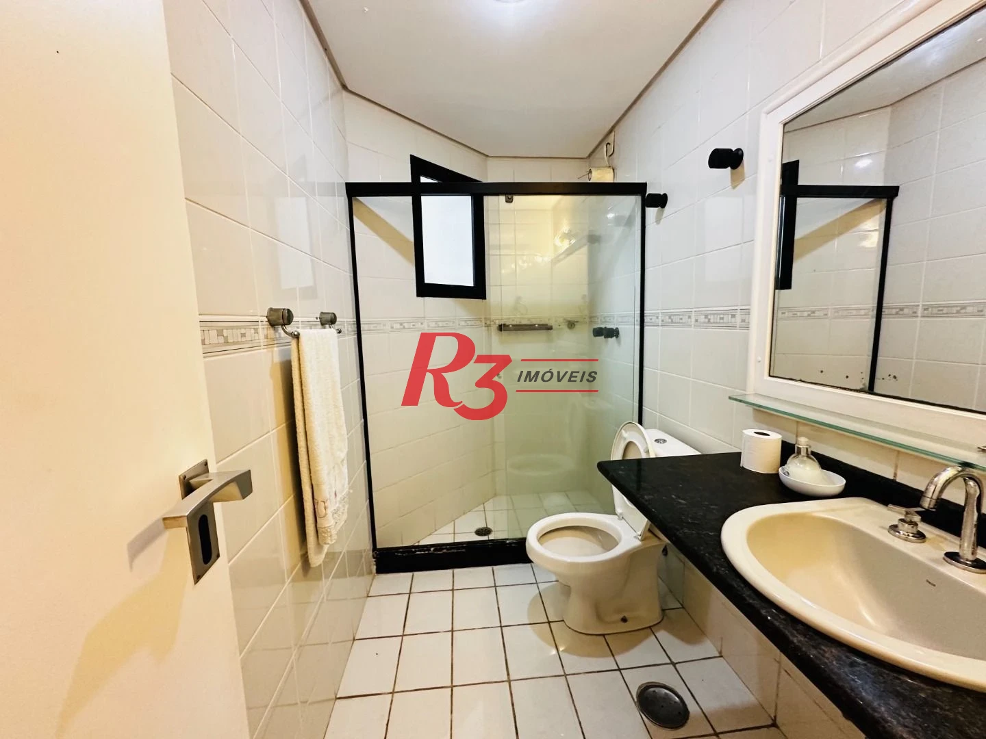 Apartamento com 4 dormitórios à venda, 196 m² por R$ 1.350.000,00 - Boqueirão - Santos/SP