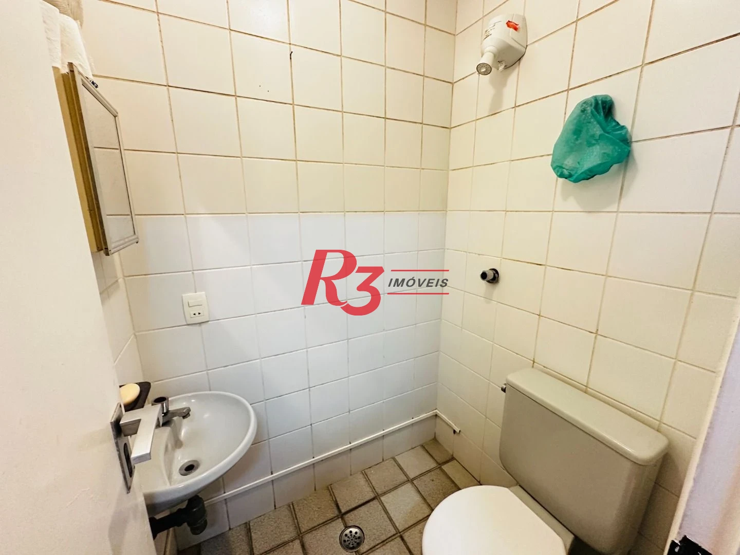 Apartamento com 4 dormitórios à venda, 196 m² por R$ 1.350.000,00 - Boqueirão - Santos/SP
