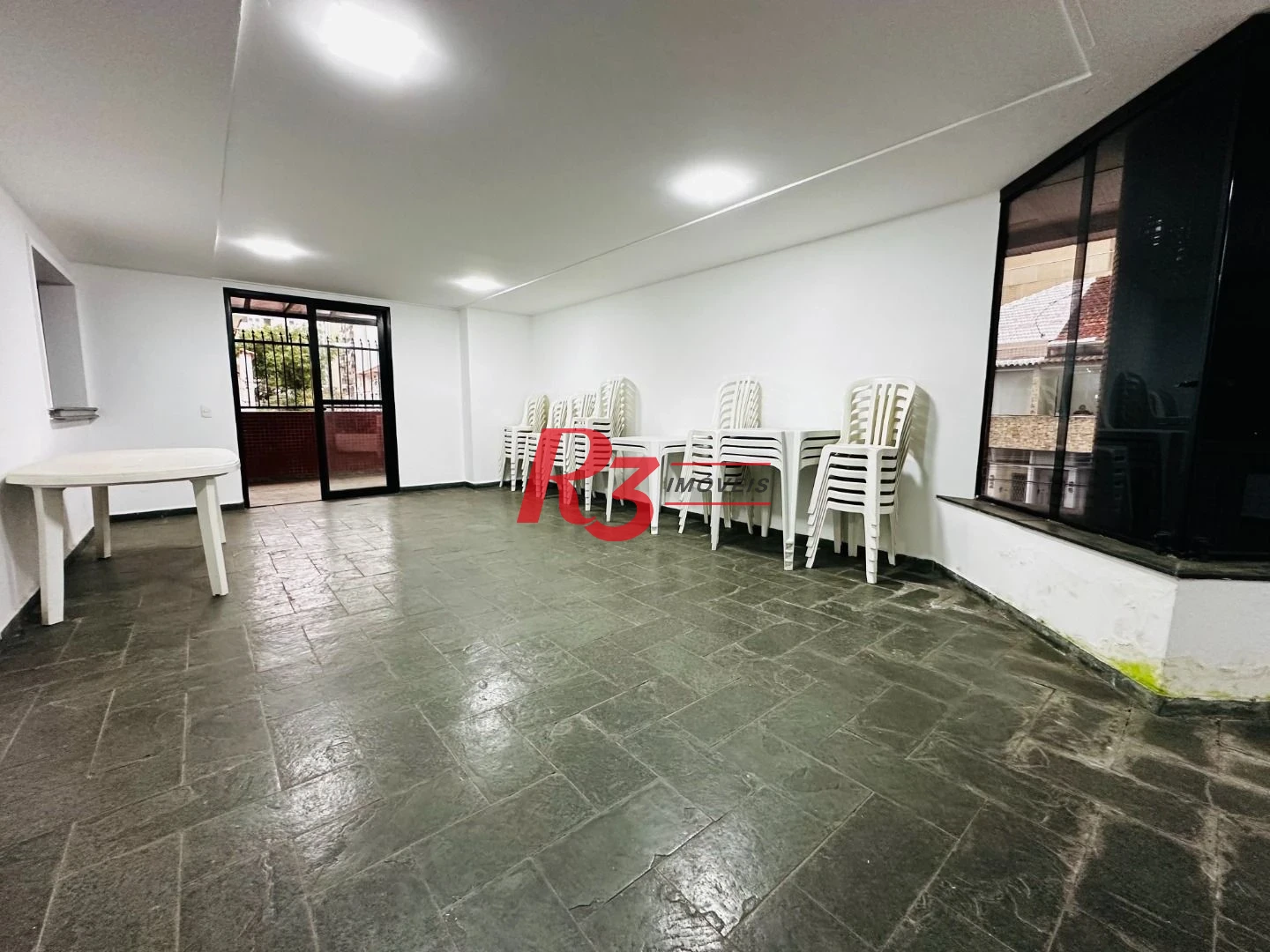 Apartamento com 4 dormitórios à venda, 196 m² por R$ 1.350.000,00 - Boqueirão - Santos/SP