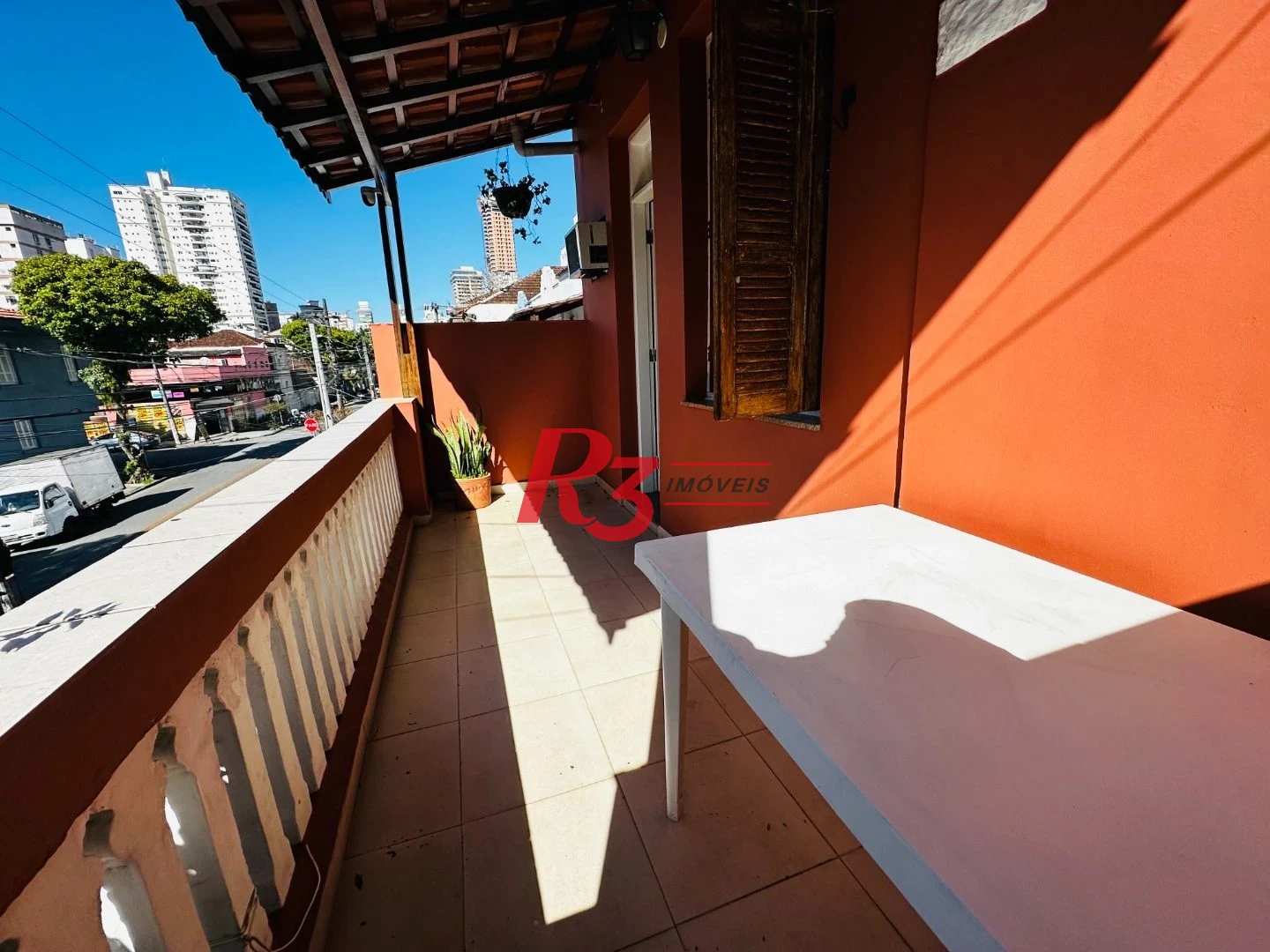 Sobrado com 2 dormitórios à venda, 124 m² por R$ 980.000,00 - Marapé - Santos/SP