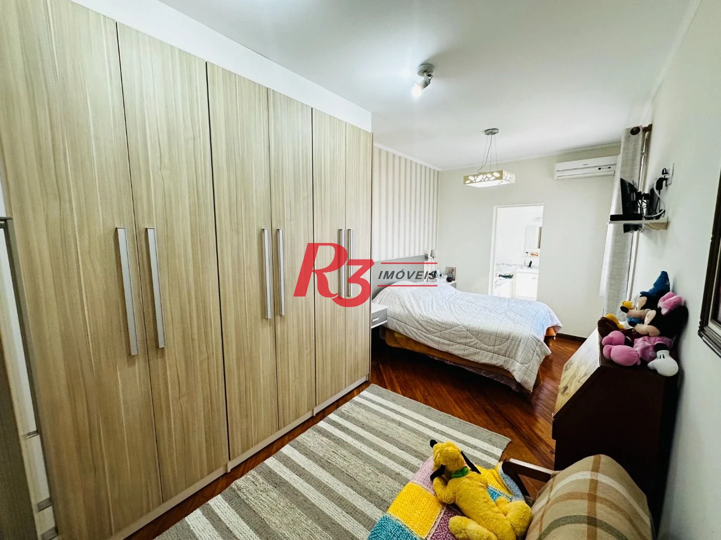 Sobrado com 2 dormitórios à venda, 124 m² por R$ 980.000,00 - Marapé - Santos/SP