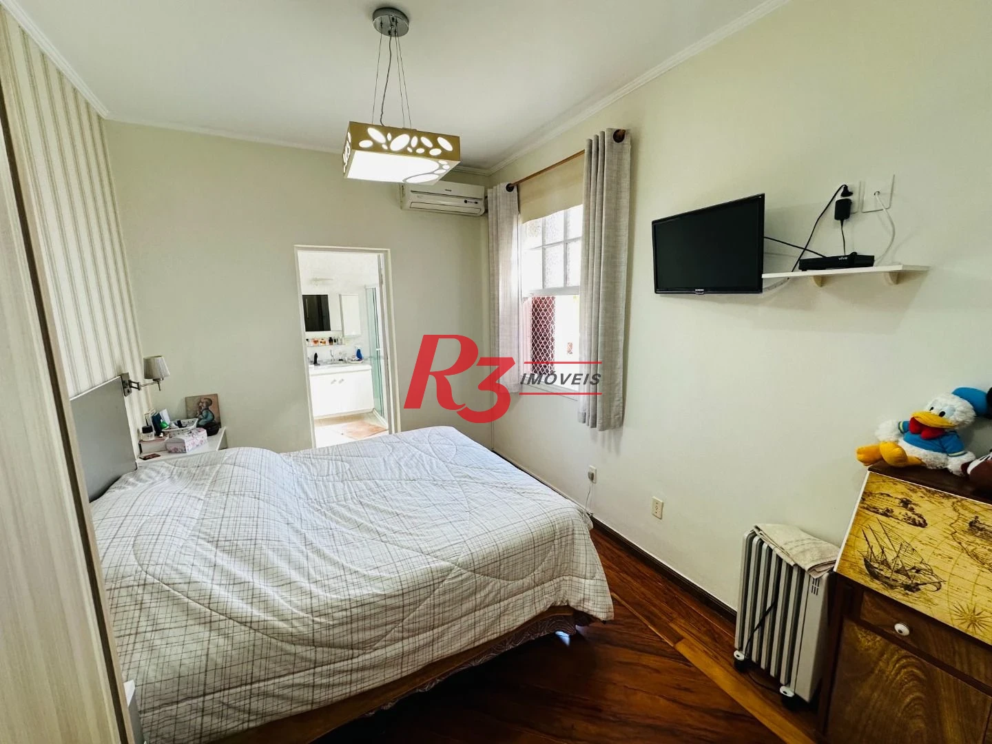 Sobrado com 2 dormitórios à venda, 124 m² por R$ 980.000,00 - Marapé - Santos/SP