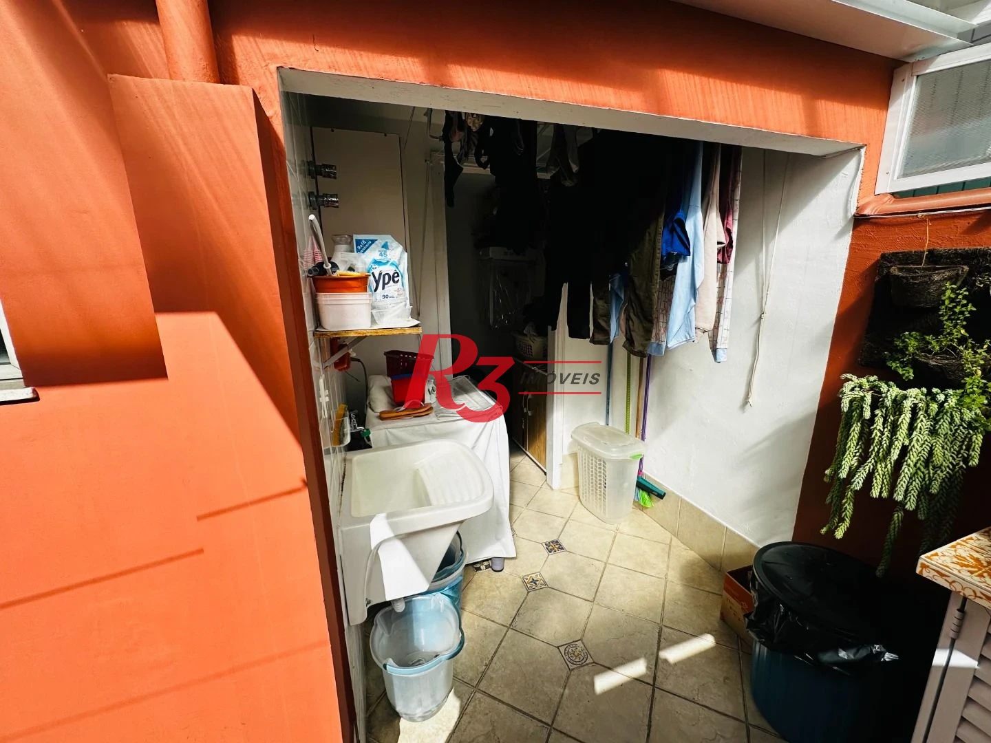 Sobrado com 2 dormitórios à venda, 124 m² por R$ 980.000,00 - Marapé - Santos/SP
