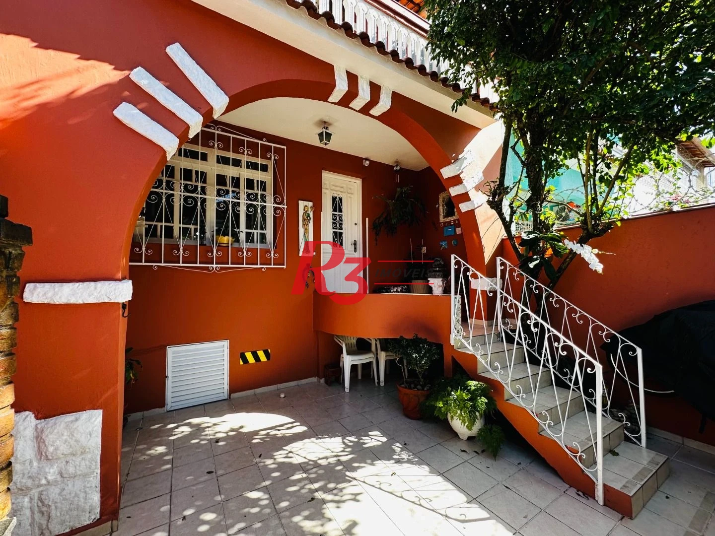 Sobrado com 2 dormitórios à venda, 124 m² por R$ 980.000,00 - Marapé - Santos/SP