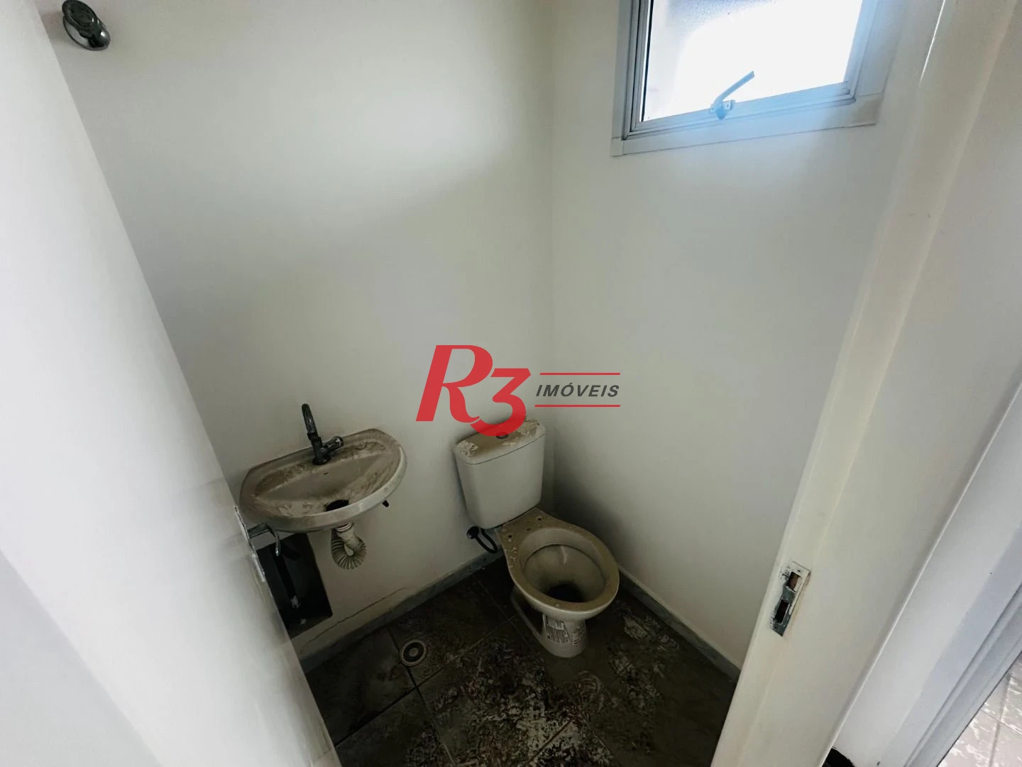 Sala, 35 m² - venda por R$ 354.123,00 ou aluguel por R$ 11.500,00/mês - Ponta da Praia - Santos/SP