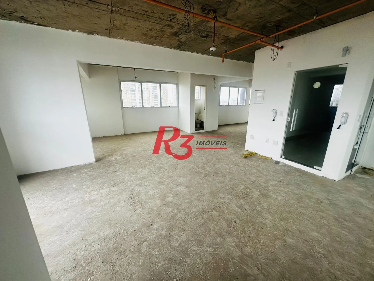 Sala, 35 m² - venda por R$ 354.123,00 ou aluguel por R$ 11.500,00/mês - Ponta da Praia - Santos/SP