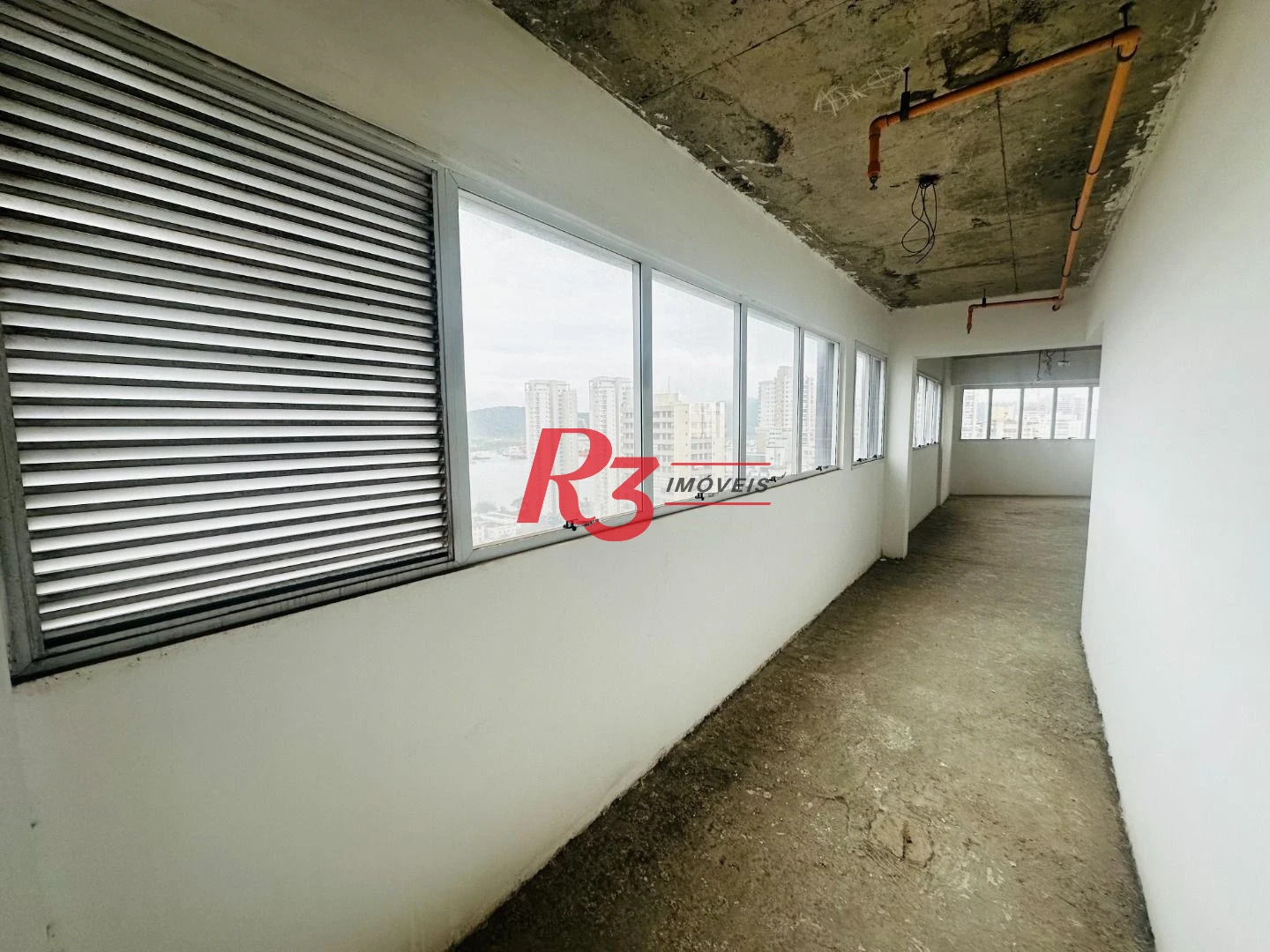 Sala, 47 m² - venda por R$ 470.250,00 ou aluguel por R$ 11.500,00/mês - Ponta da Praia - Santos/SP