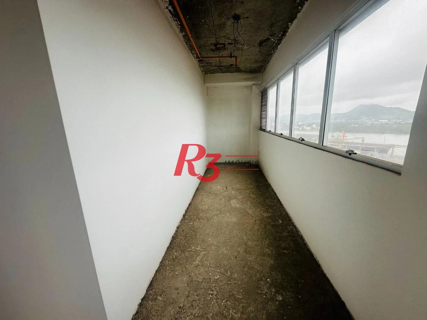 Sala, 47 m² - venda por R$ 470.250,00 ou aluguel por R$ 11.500,00/mês - Ponta da Praia - Santos/SP