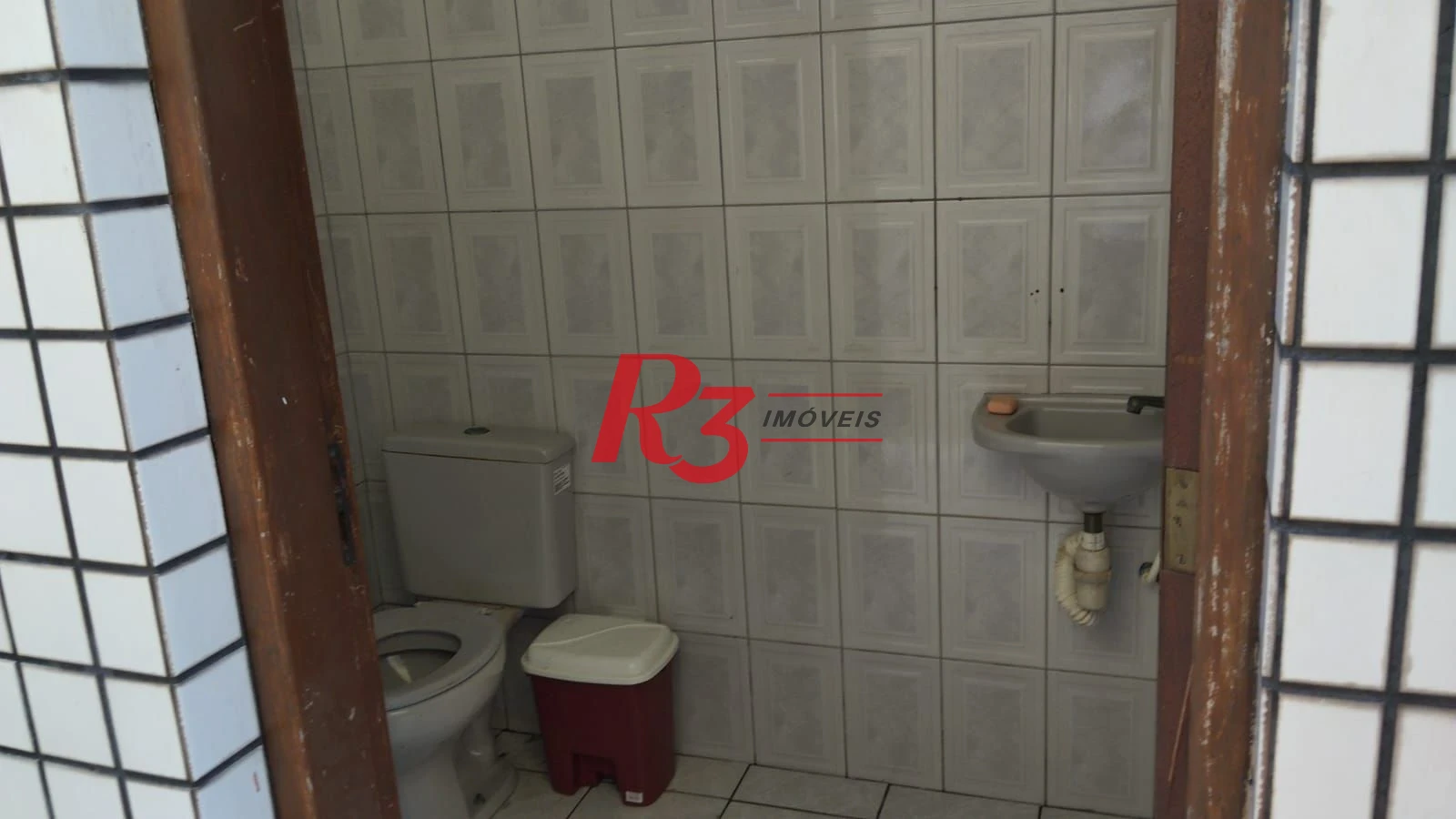 Casa para alugar, 320 m² por R$ 25.579,00/mês - Encruzilhada - Santos/SP