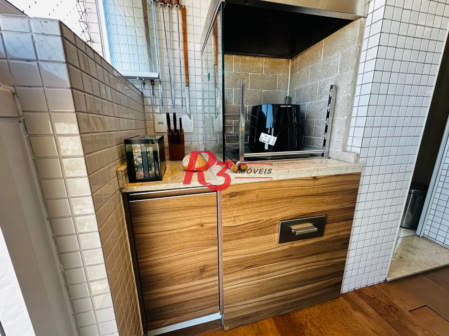 Apartamento com 4 dormitórios à venda, 131 m² por R$ 2.100.000,00 - Embaré - Santos/SP