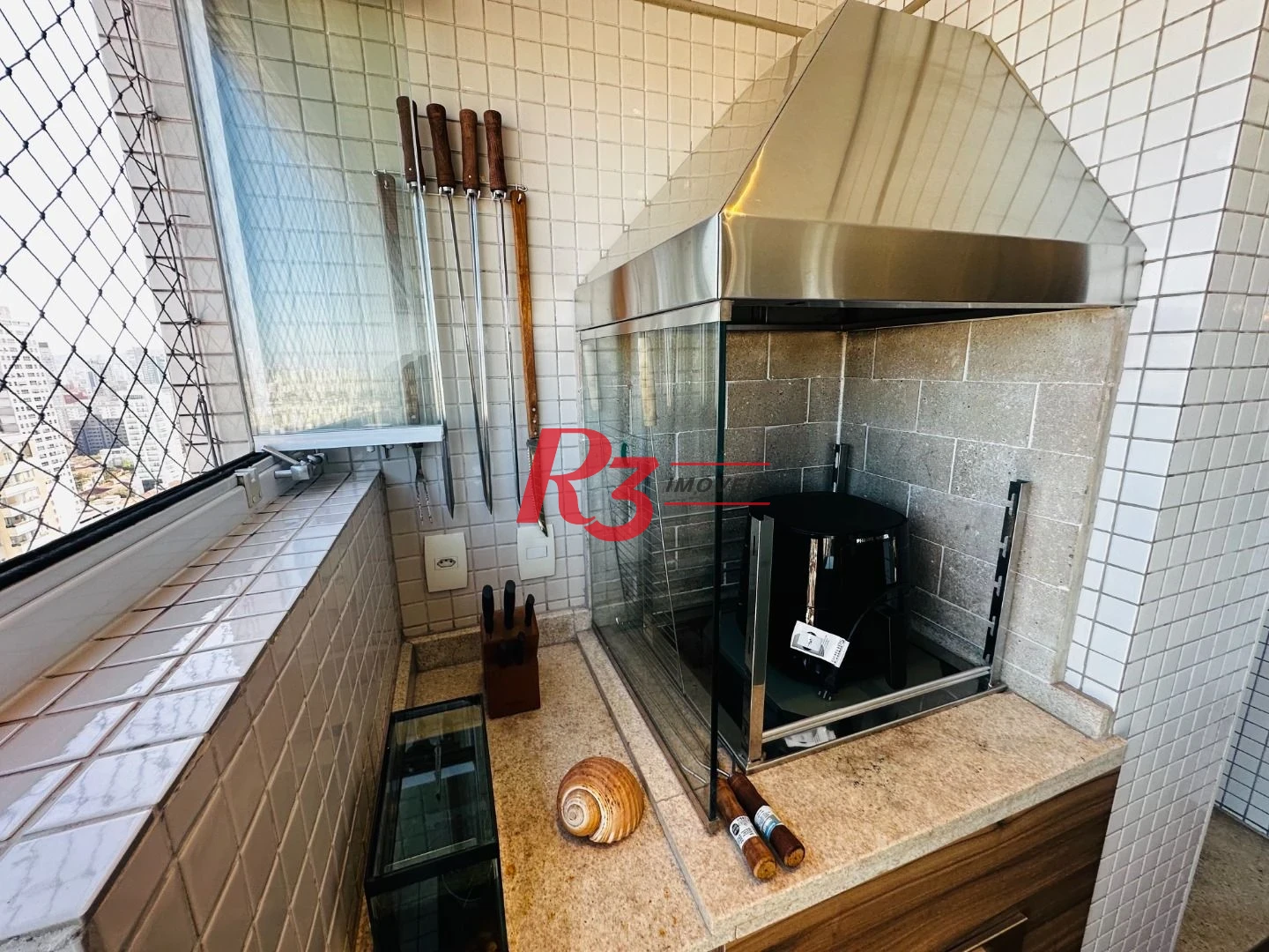 Apartamento com 4 dormitórios à venda, 131 m² por R$ 2.100.000,00 - Embaré - Santos/SP