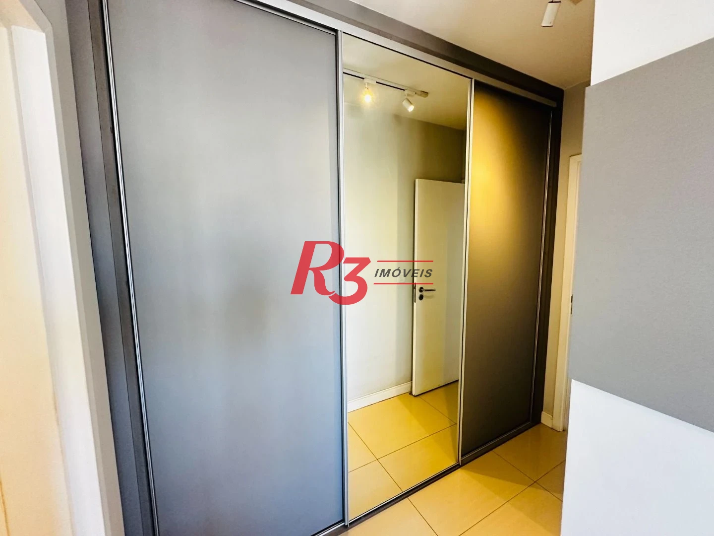 Apartamento com 4 dormitórios à venda, 131 m² por R$ 2.100.000,00 - Embaré - Santos/SP