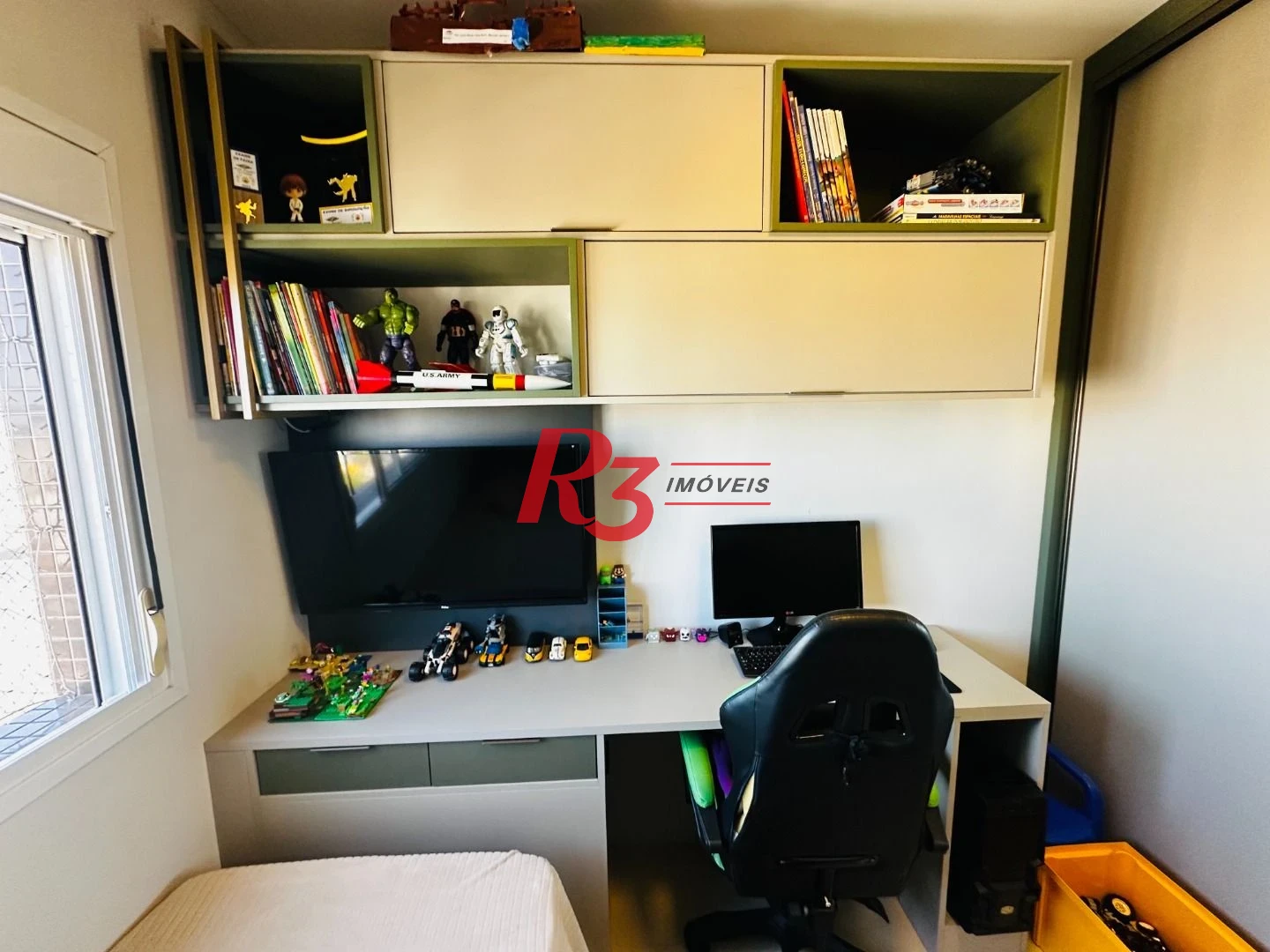 Apartamento com 4 dormitórios à venda, 131 m² por R$ 2.100.000,00 - Embaré - Santos/SP