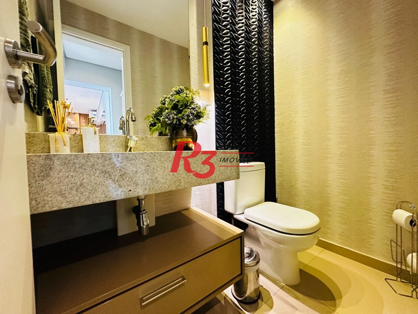 Apartamento com 4 dormitórios à venda, 131 m² por R$ 2.100.000,00 - Embaré - Santos/SP