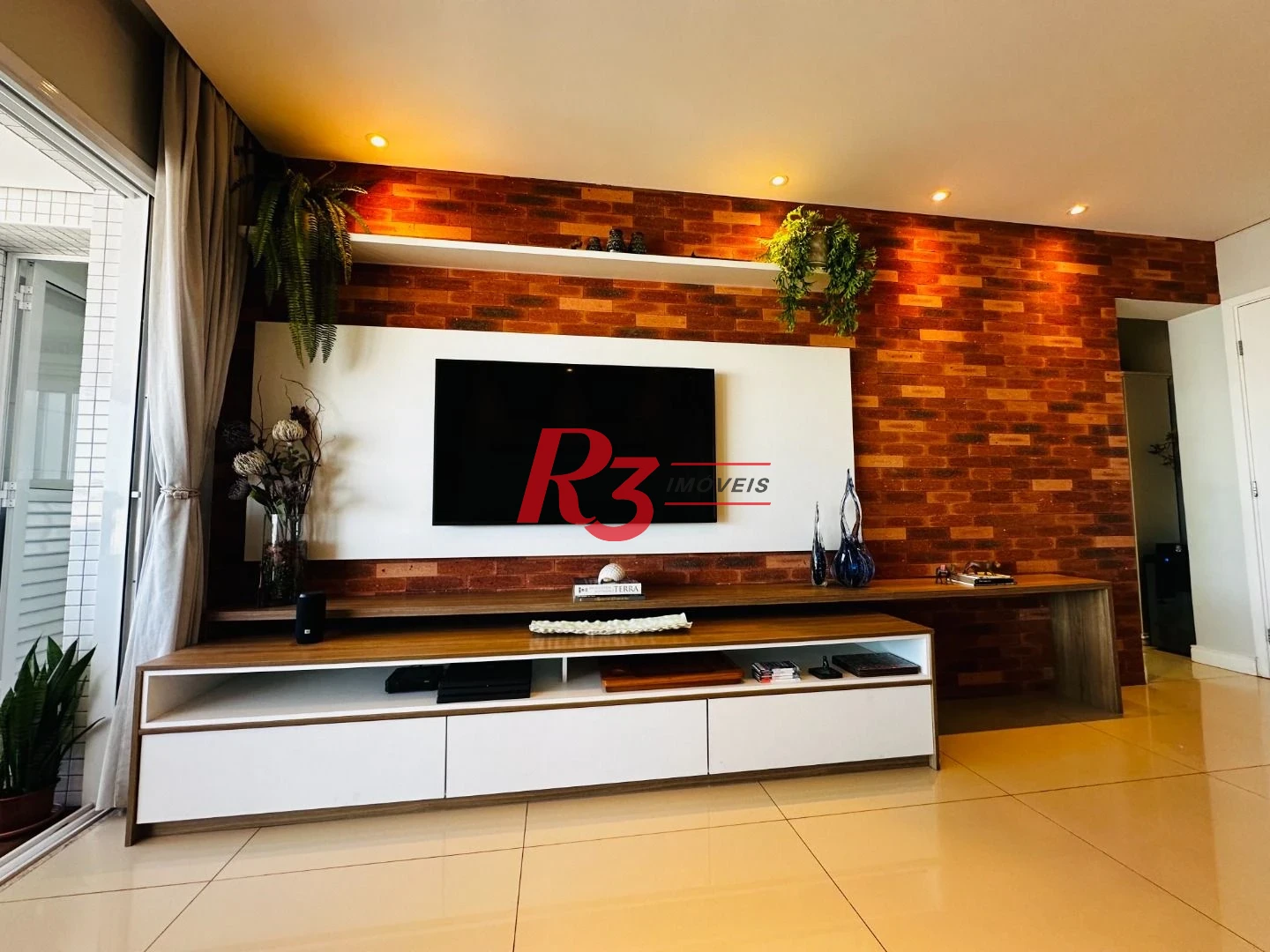 Apartamento com 4 dormitórios à venda, 131 m² por R$ 2.100.000,00 - Embaré - Santos/SP