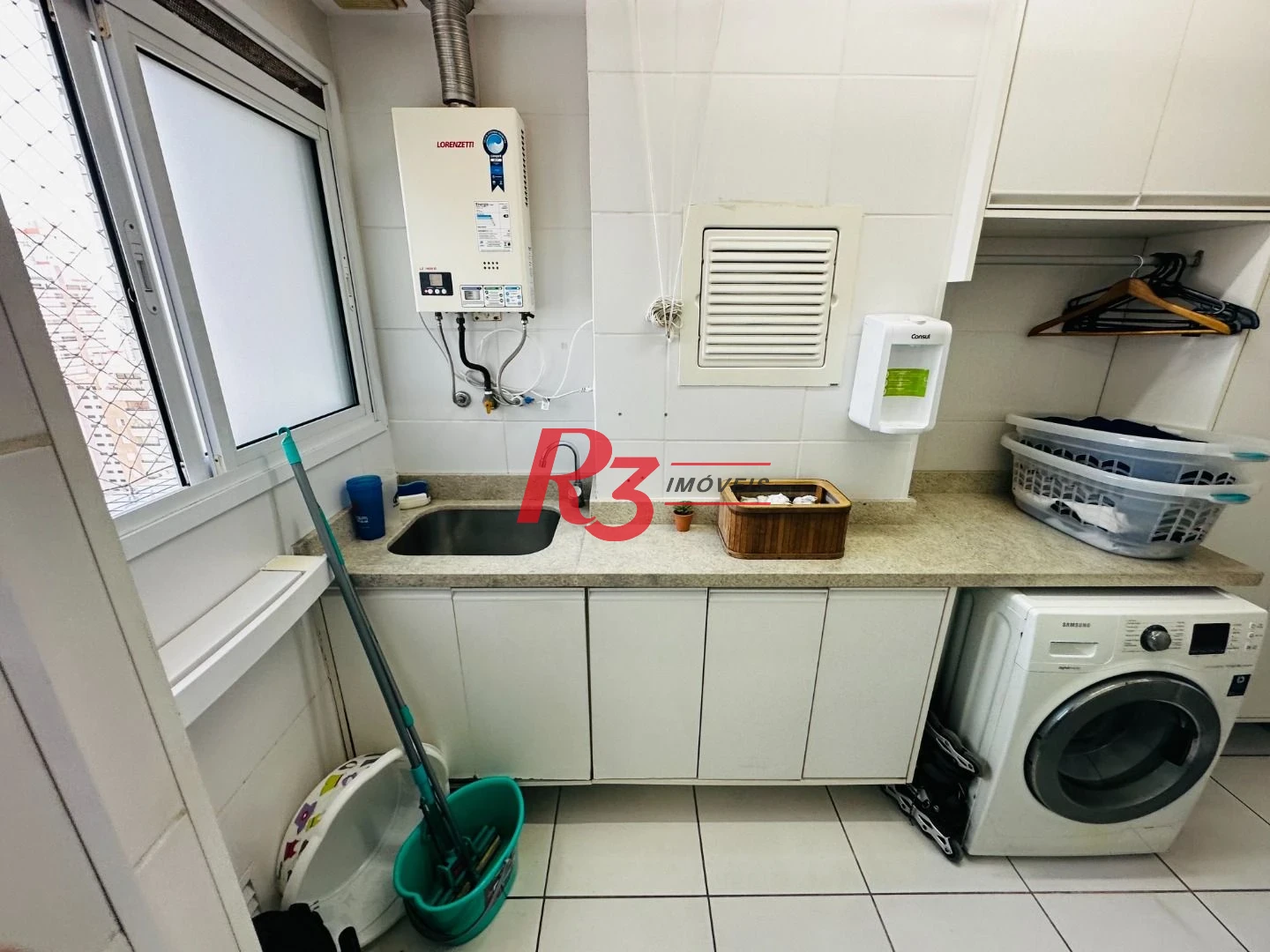 Apartamento com 4 dormitórios à venda, 131 m² por R$ 2.100.000,00 - Embaré - Santos/SP