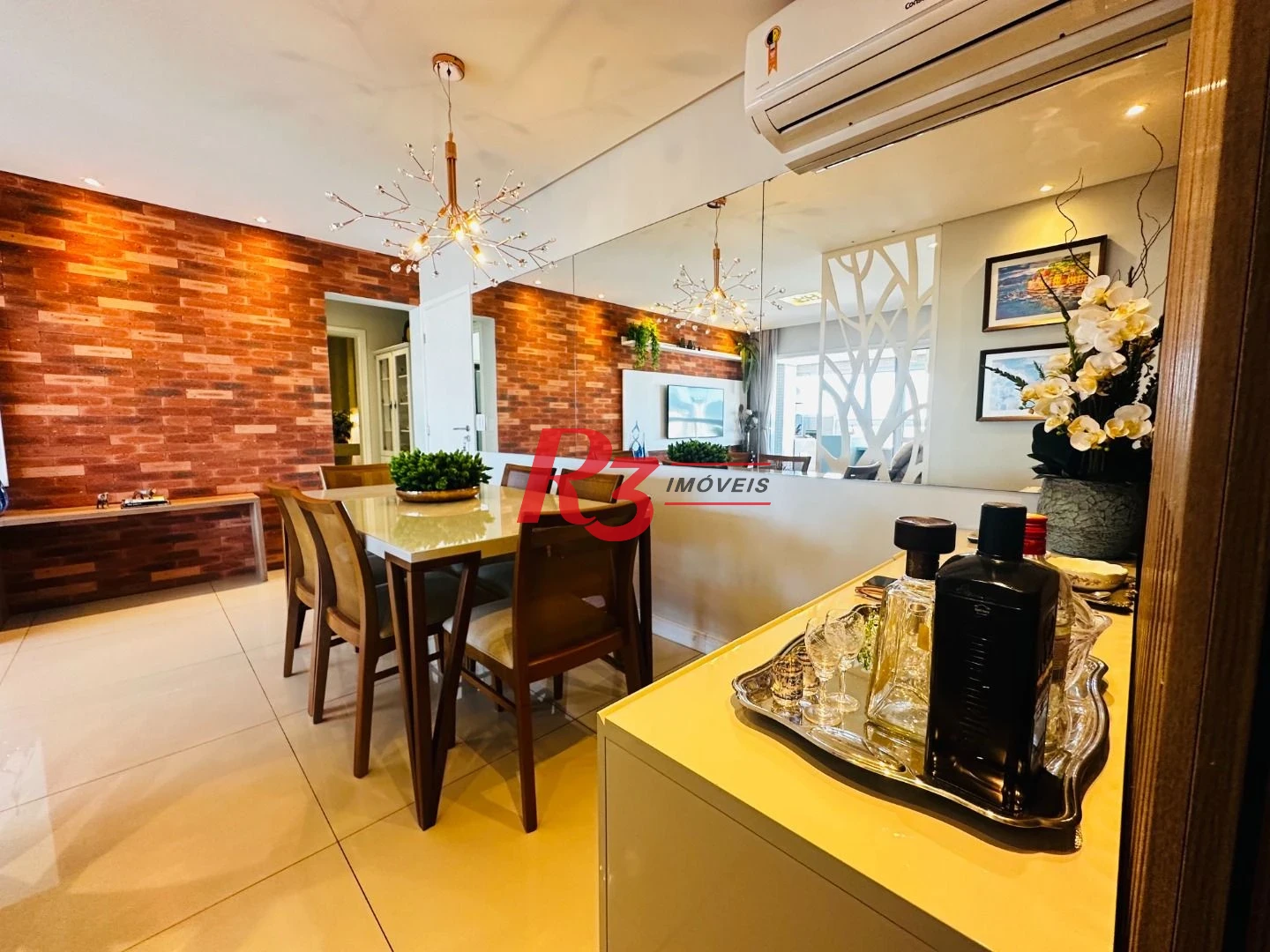 Apartamento com 4 dormitórios à venda, 131 m² por R$ 2.100.000,00 - Embaré - Santos/SP