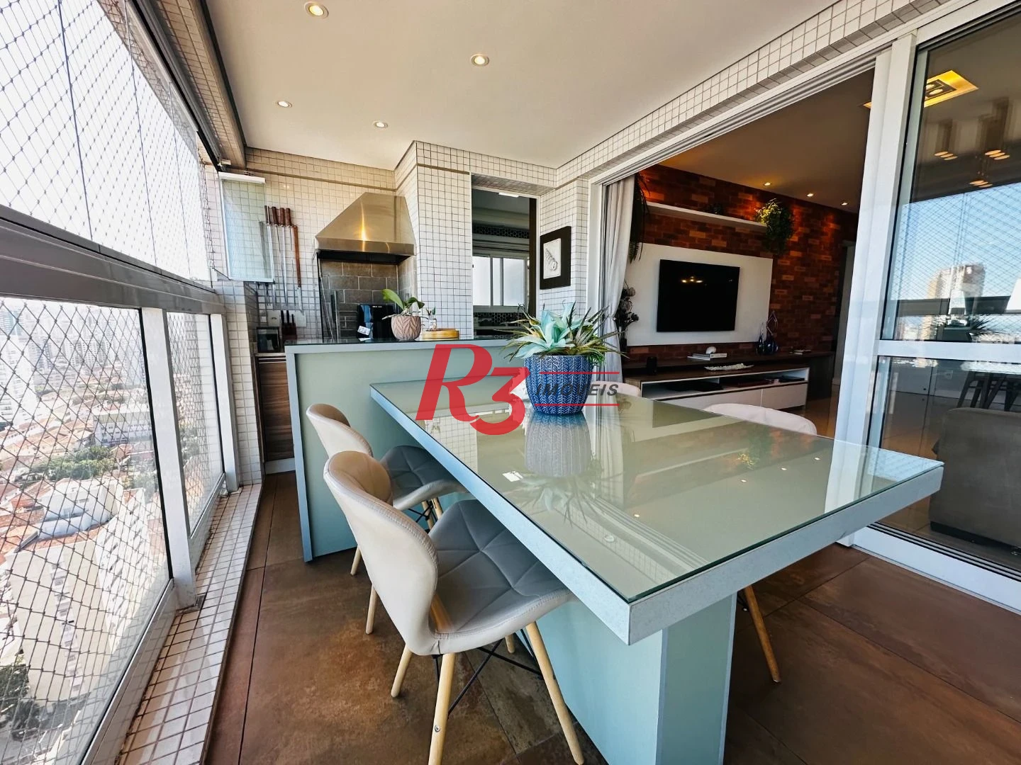 Apartamento com 4 dormitórios à venda, 131 m² por R$ 2.100.000,00 - Embaré - Santos/SP
