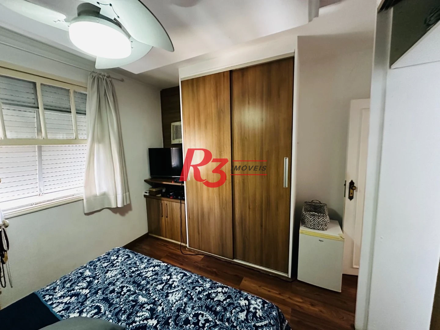 Cobertura com 4 dormitórios à venda, 242 m² por R$ 1.390.000,00 - Gonzaga - Santos/SP