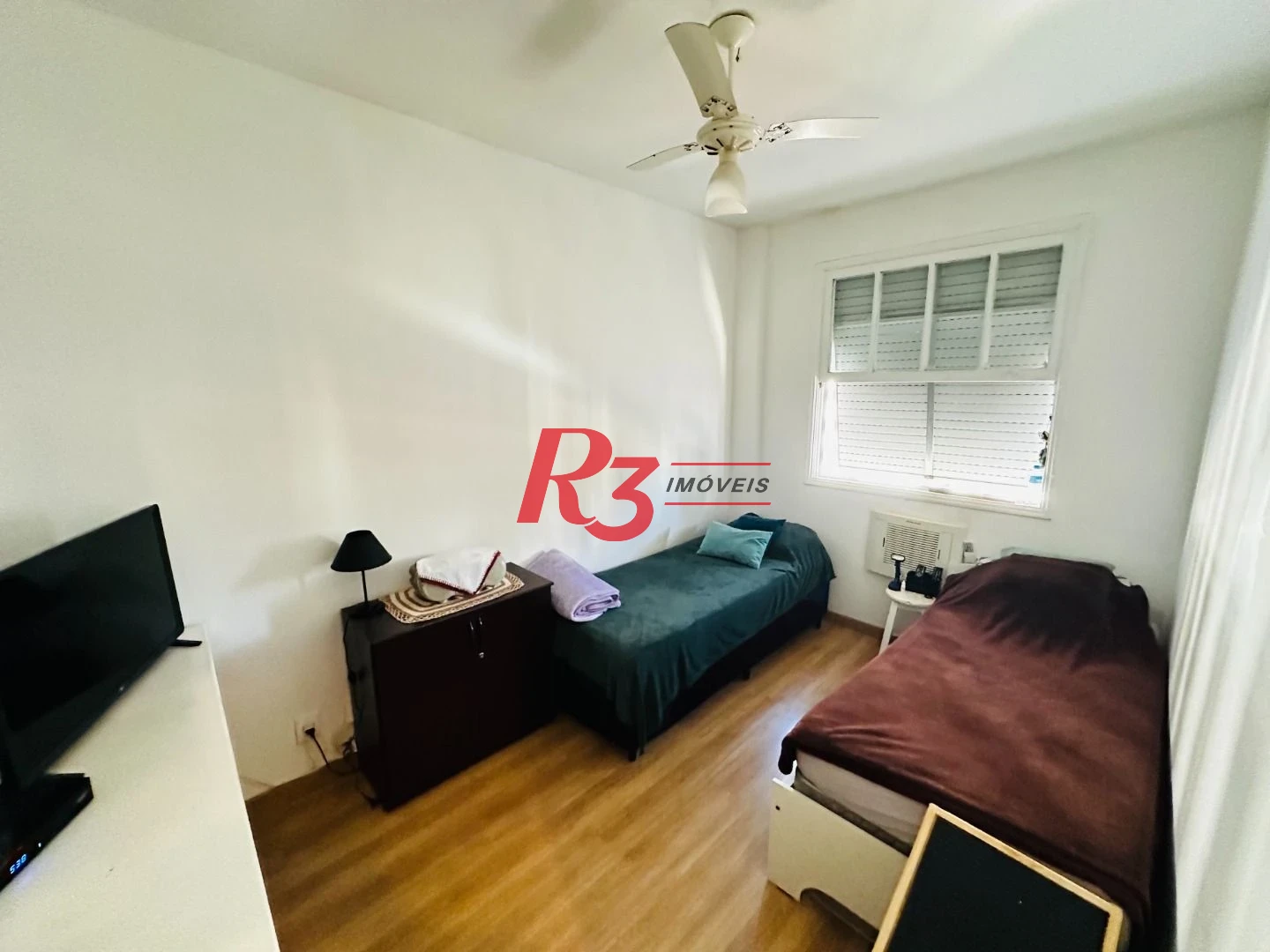 Cobertura com 4 dormitórios à venda, 242 m² por R$ 1.390.000,00 - Gonzaga - Santos/SP