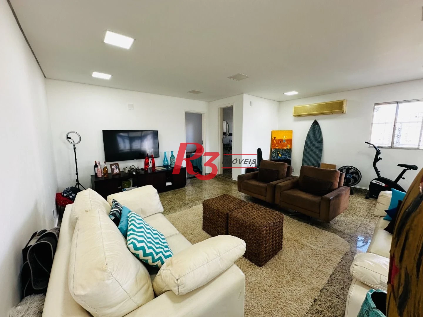 Cobertura com 4 dormitórios à venda, 242 m² por R$ 1.390.000,00 - Gonzaga - Santos/SP