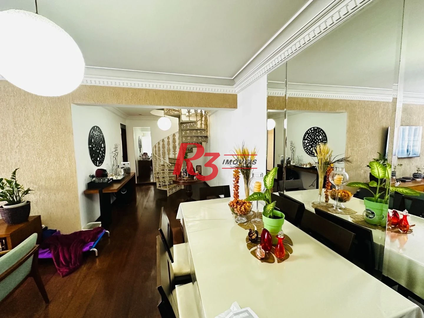 Cobertura com 4 dormitórios à venda, 242 m² por R$ 1.390.000,00 - Gonzaga - Santos/SP
