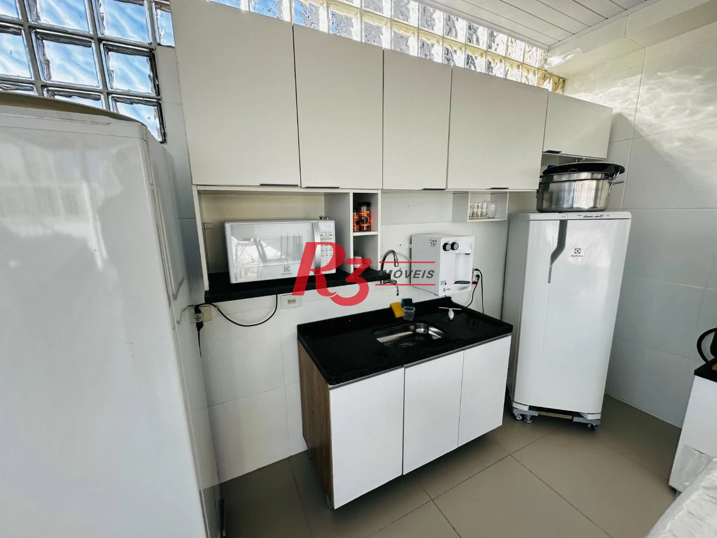 Cobertura com 4 dormitórios à venda, 242 m² por R$ 1.390.000,00 - Gonzaga - Santos/SP