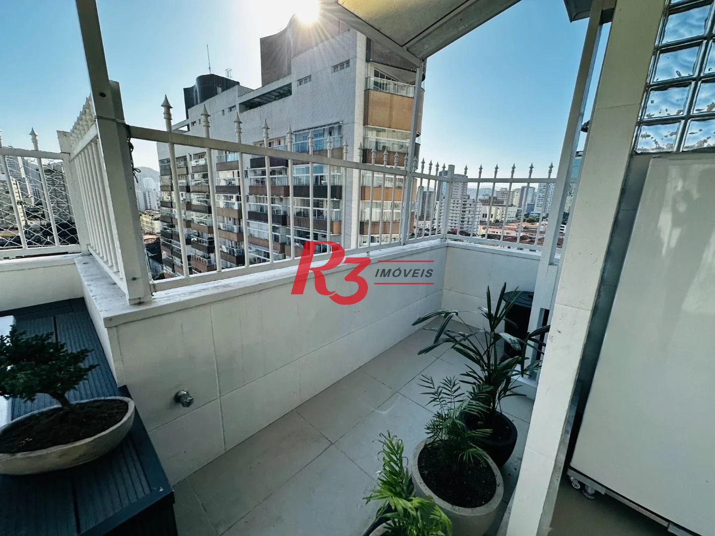 Cobertura com 4 dormitórios à venda, 242 m² por R$ 1.390.000,00 - Gonzaga - Santos/SP