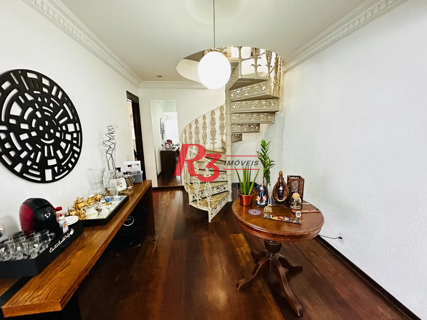 Cobertura com 4 dormitórios à venda, 242 m² por R$ 1.390.000,00 - Gonzaga - Santos/SP