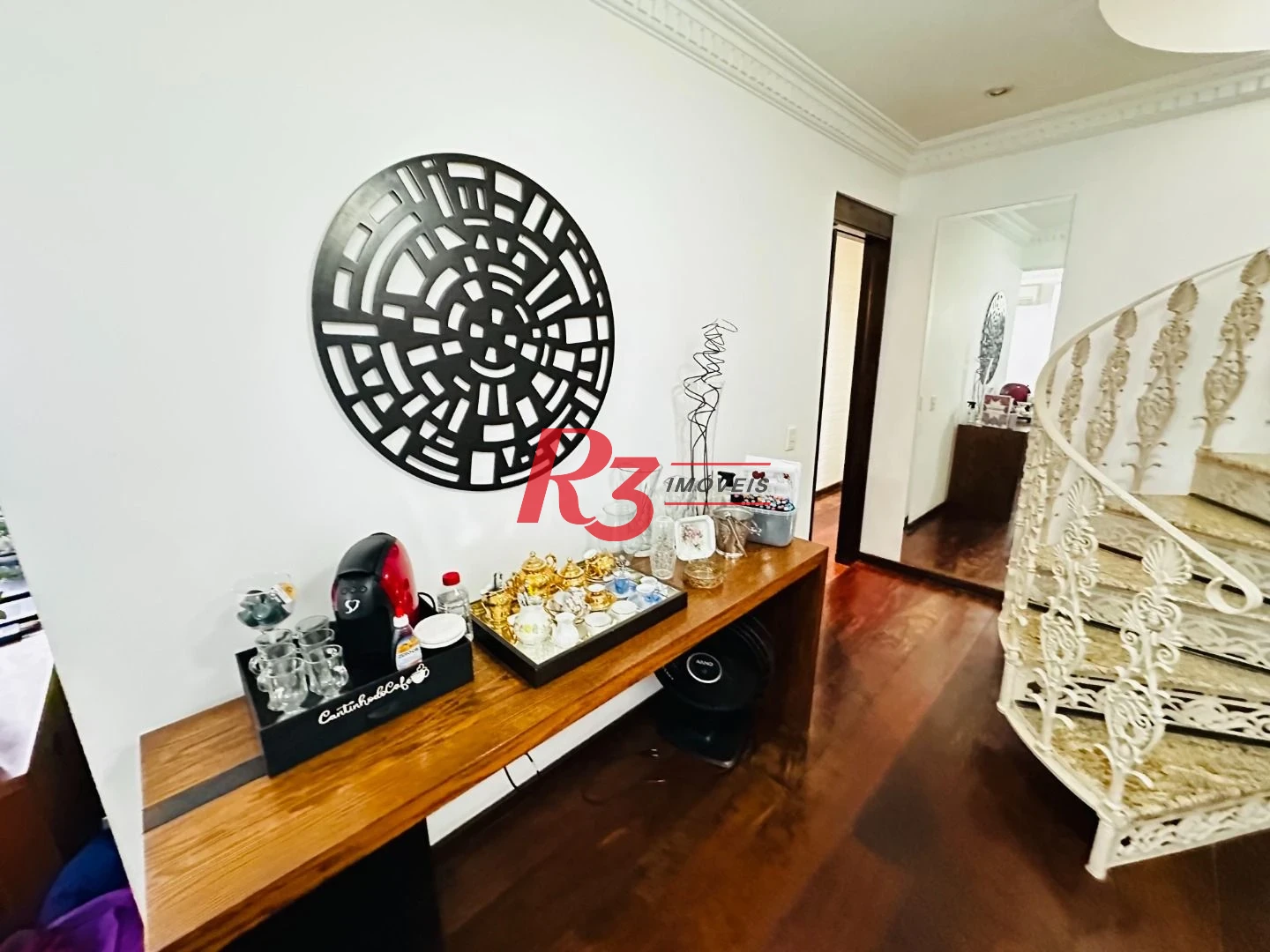 Cobertura com 4 dormitórios à venda, 242 m² por R$ 1.390.000,00 - Gonzaga - Santos/SP
