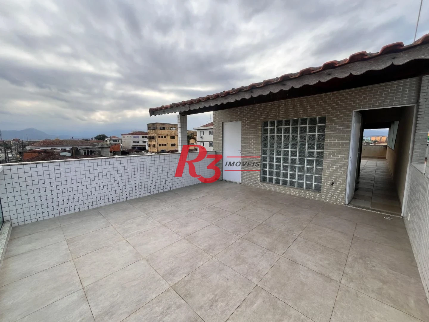 Casa com 2 dormitórios à venda, 140 m² por R$ 500.000,00 - Jardim Paraíso - São Vicente/SP