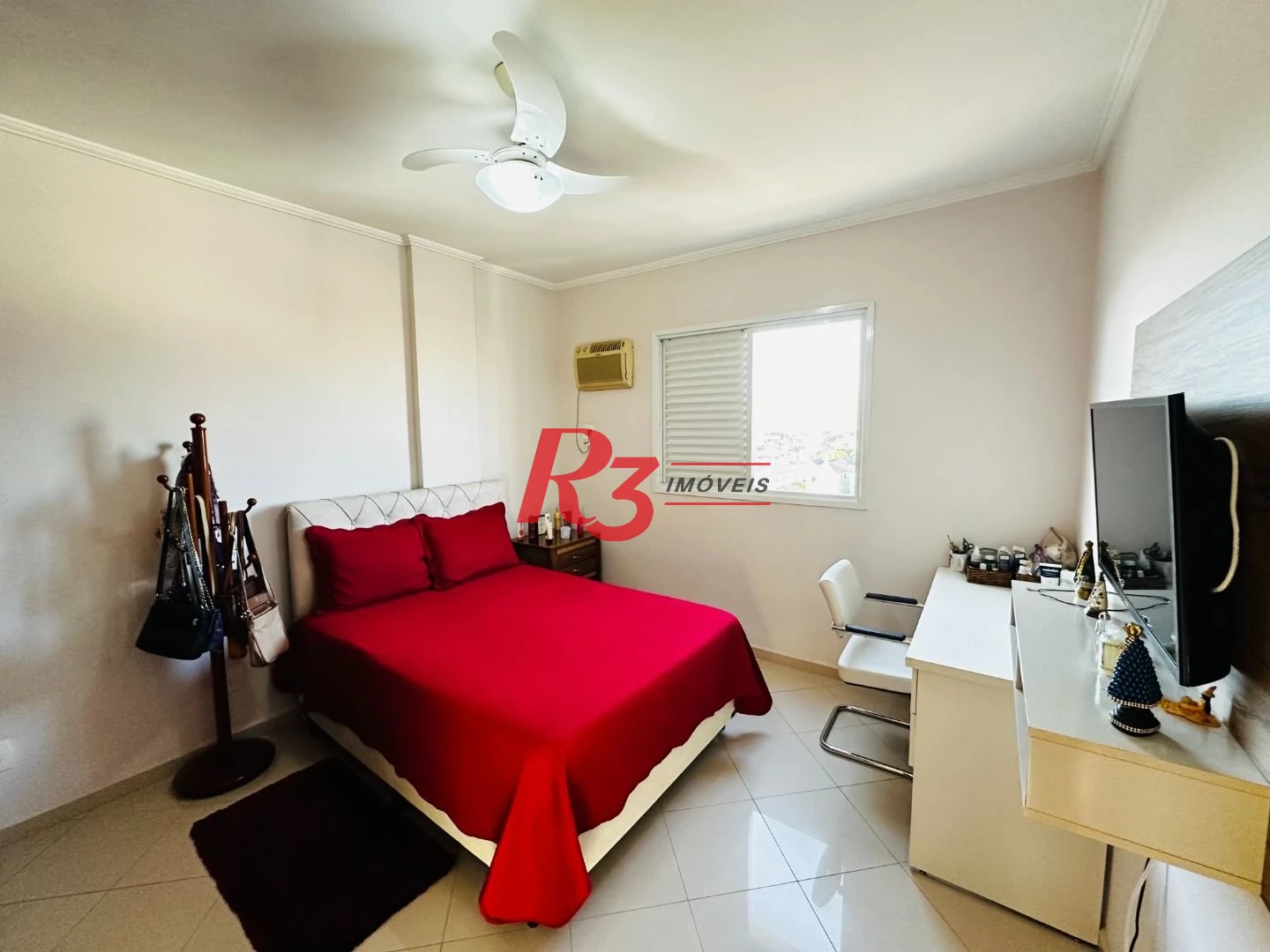 Apartamento com 2 dormitórios à venda, 90 m² por R$ 800.000,00 - Embaré - Santos/SP